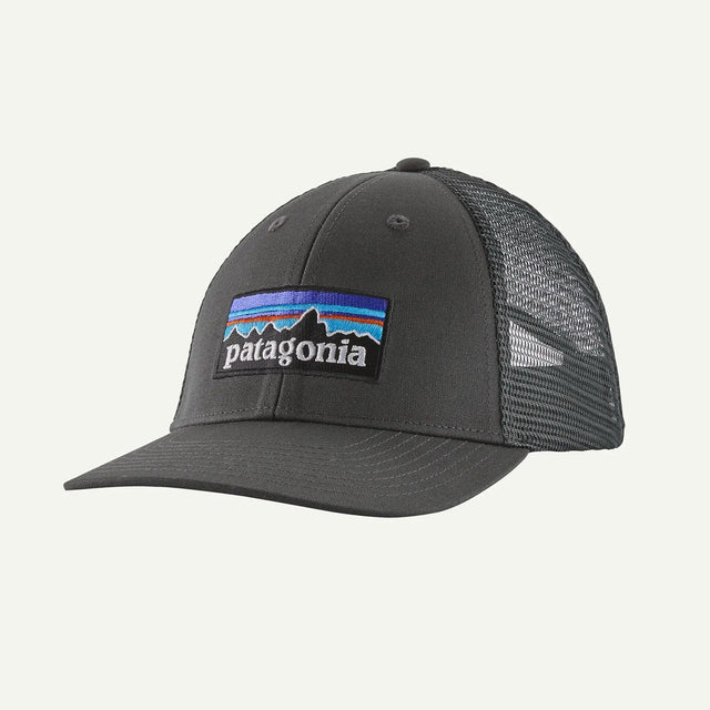 Sapca Unisex Patagonia P-6 Logo LoPro Trucker Sapca Unisex Patagonia P-6 Logo LoPro Trucker