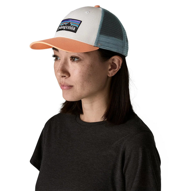 Sapca Unisex Patagonia P-6 Logo LoPro Trucker Sapca Unisex Patagonia P-6 Logo LoPro Trucker