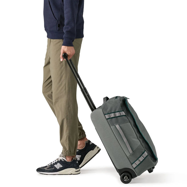 Geanta Unisex Patagonia Black Hole Wheeled Duffel 40l Geanta Unisex Patagonia Black Hole Wheeled Duffel 40l