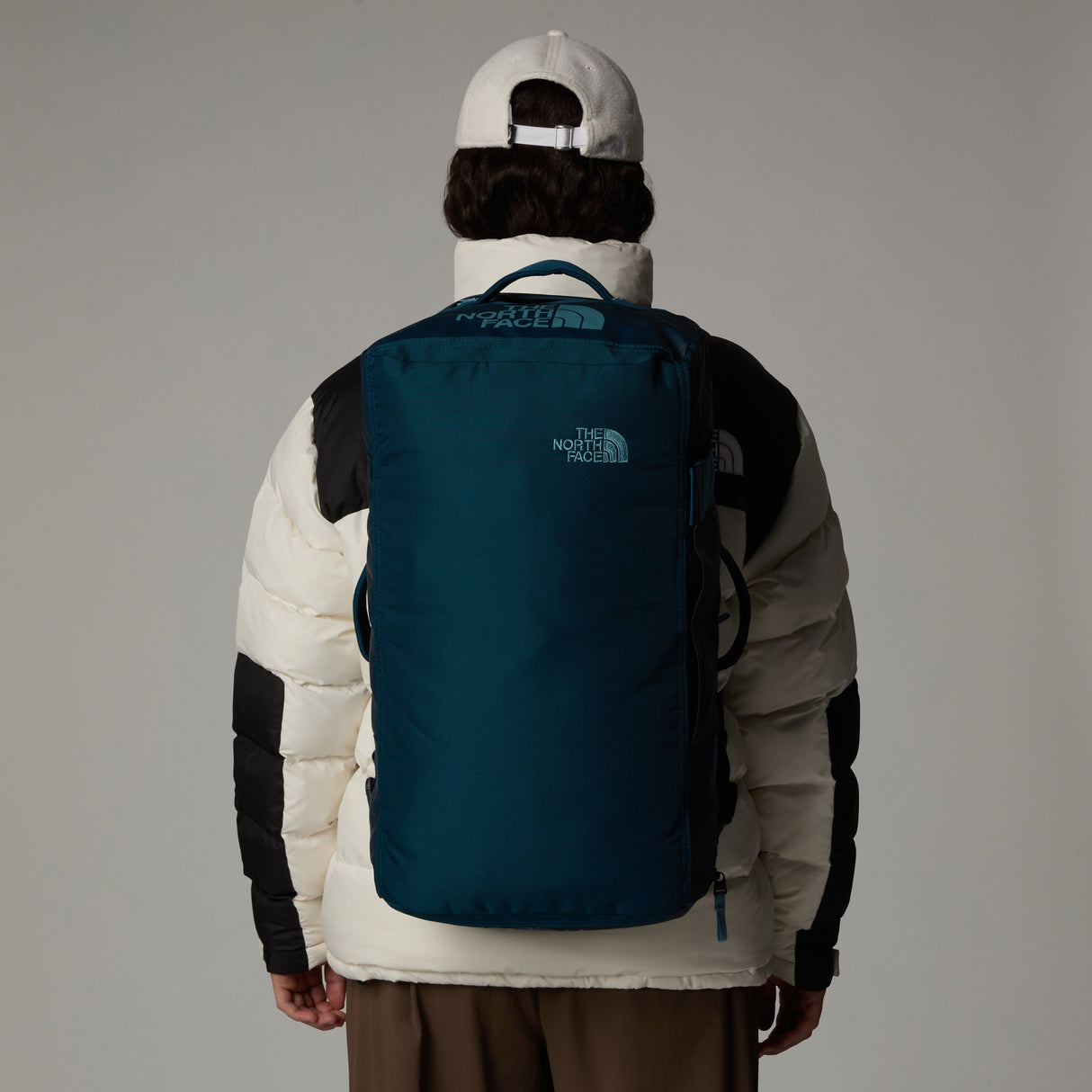 Geanta The North Face Base Camp Voyager Duffel 32l Geanta The North Face Base Camp Voyager Duffel 32l