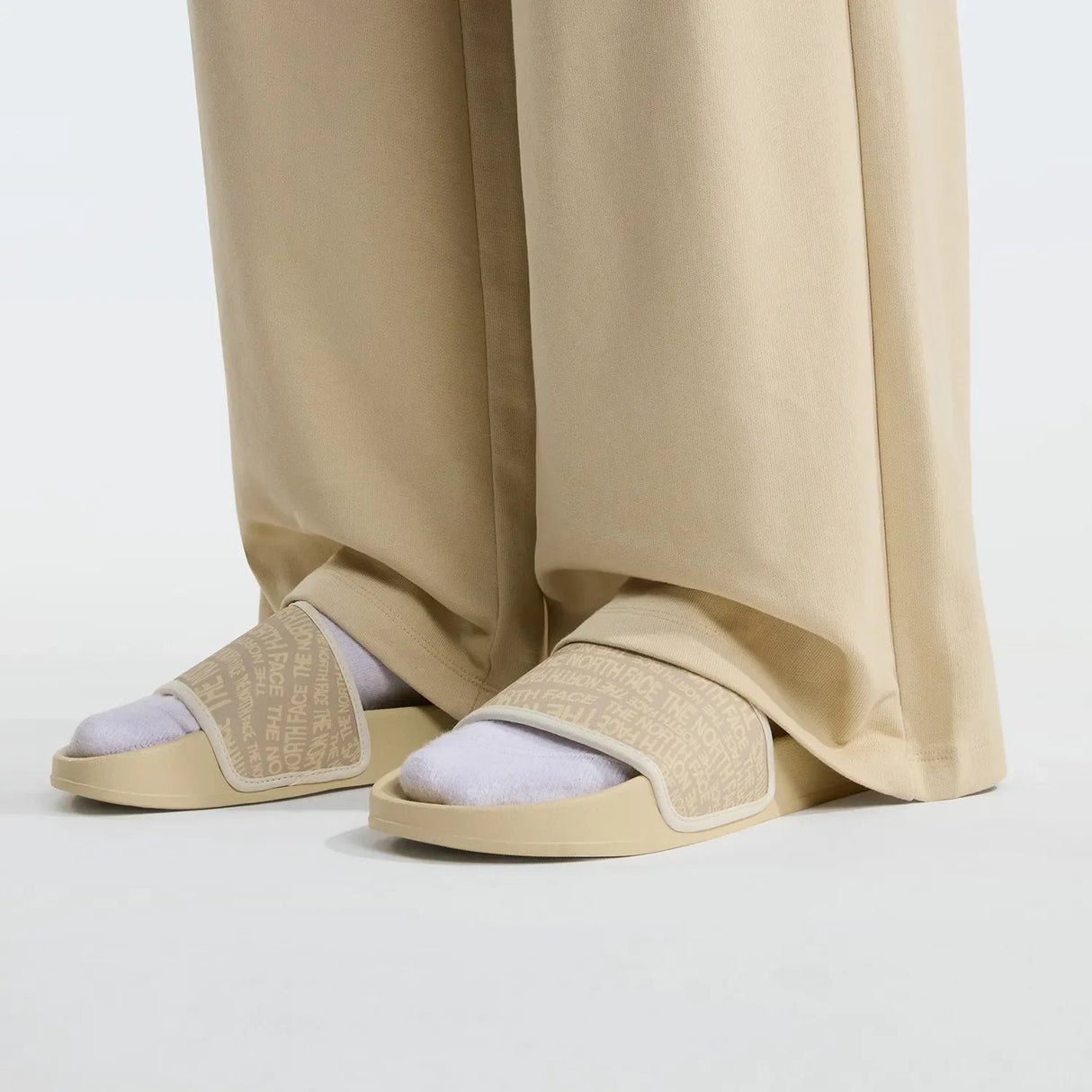 Slapi The North Face W Base Camp Slide Iii Slapi The North Face W Base Camp Slide Iii