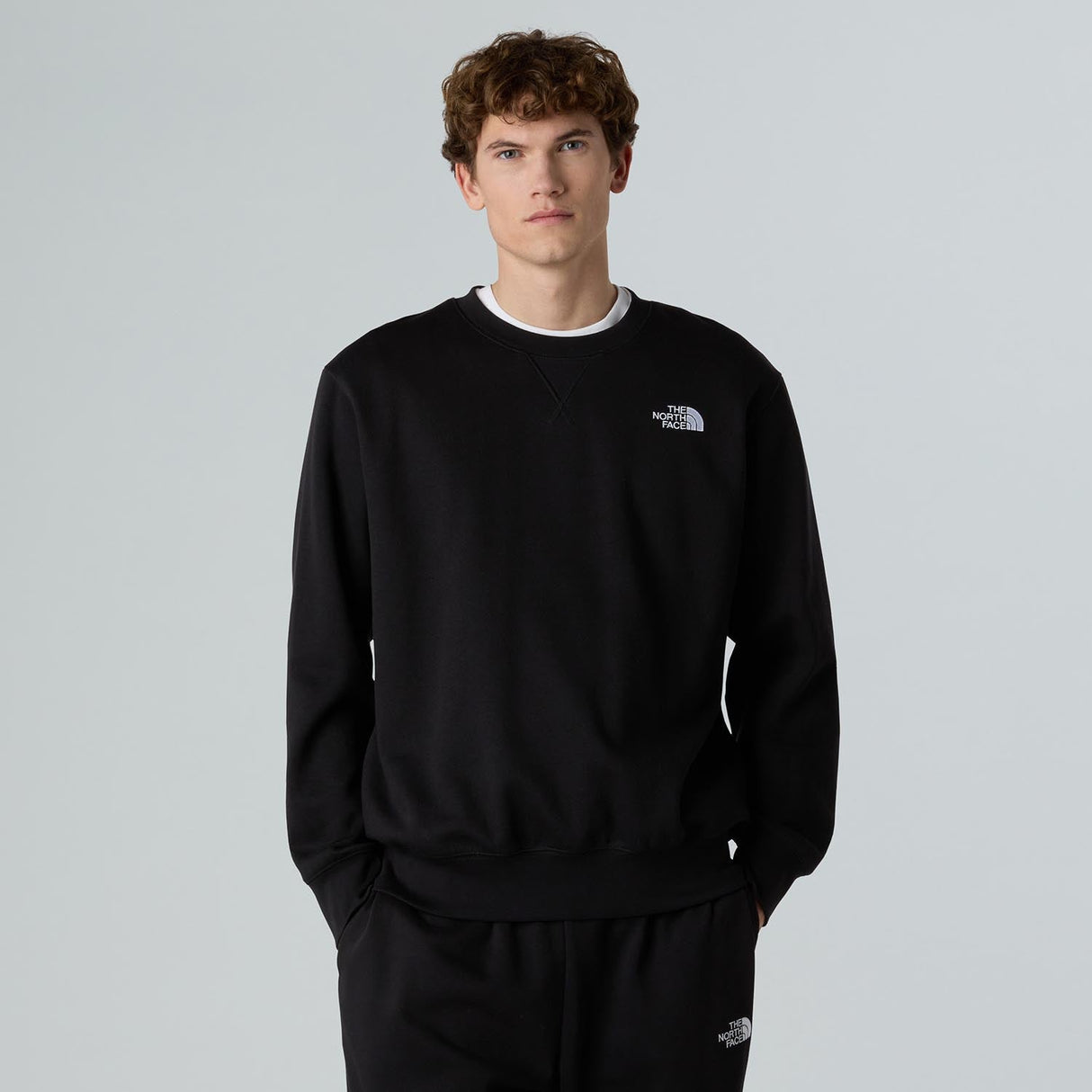 Bluza Barbati The North Face M Essential Relaxed Crew   Bluza Barbati The North Face M Essential Relaxed Crew
