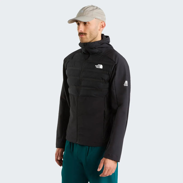 Geaca Barbati The North Face M Mountain Athletics Cari Geaca Barbati The North Face M Mountain Athletics Cari
