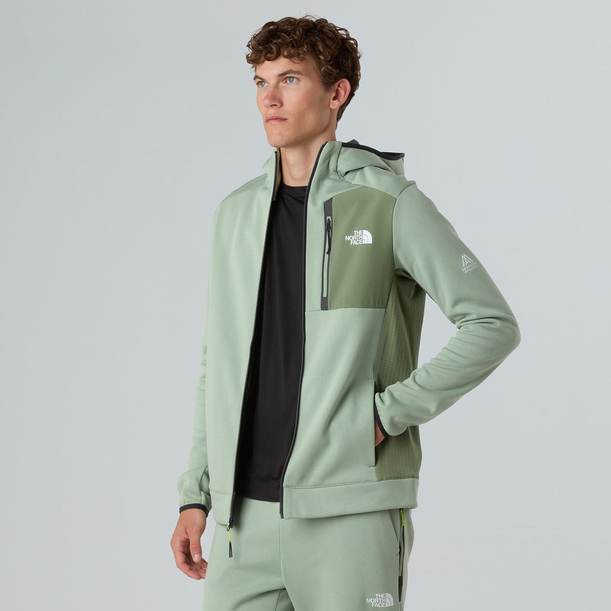 Polar Barbati The North Face M Mountain Athletics Fleece Fz Polar Barbati The North Face M Mountain Athletics Fleece Fz