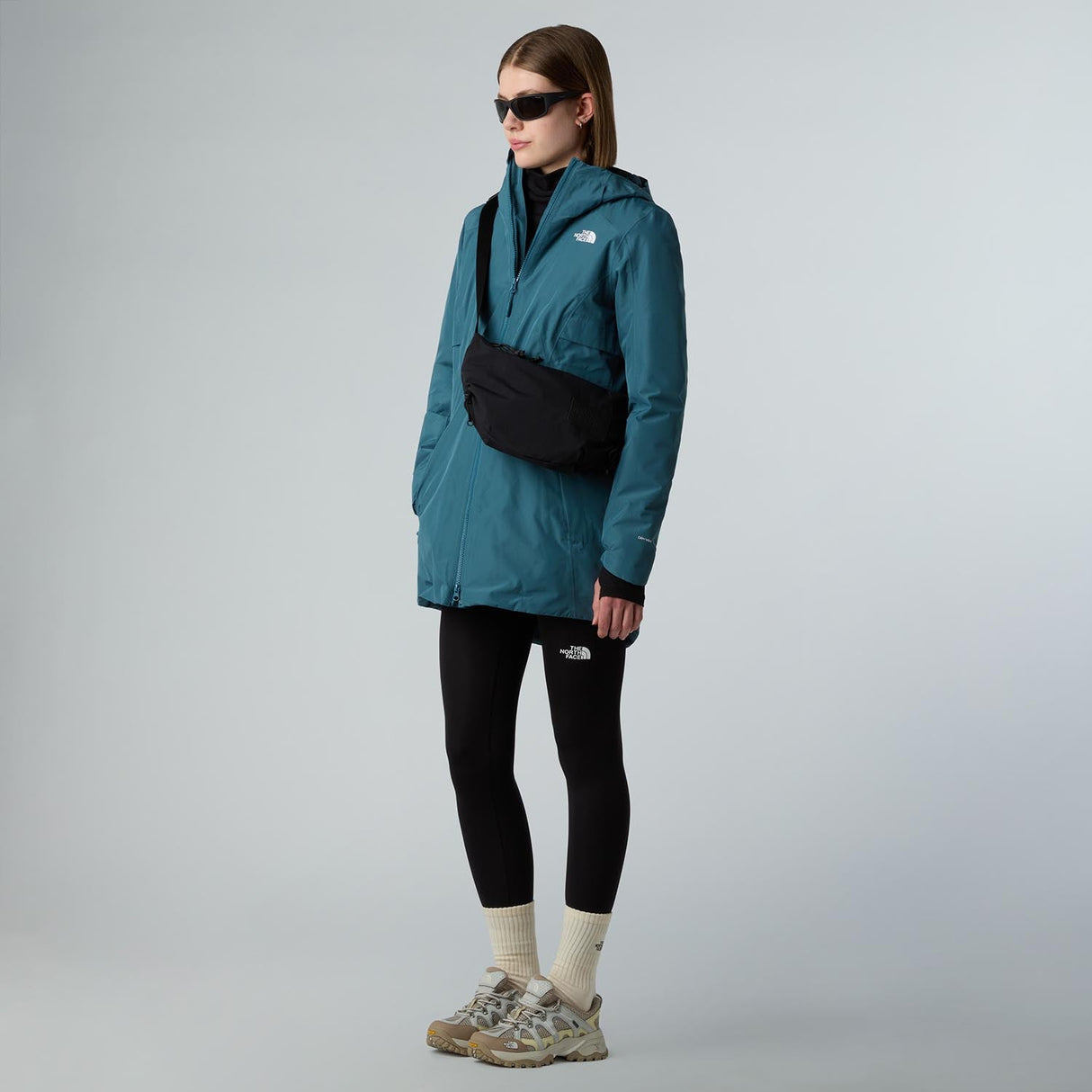 Geaca Femei The North Face W Hikesteller Insulated Parka Geaca Femei The North Face W Hikesteller Insulated Parka