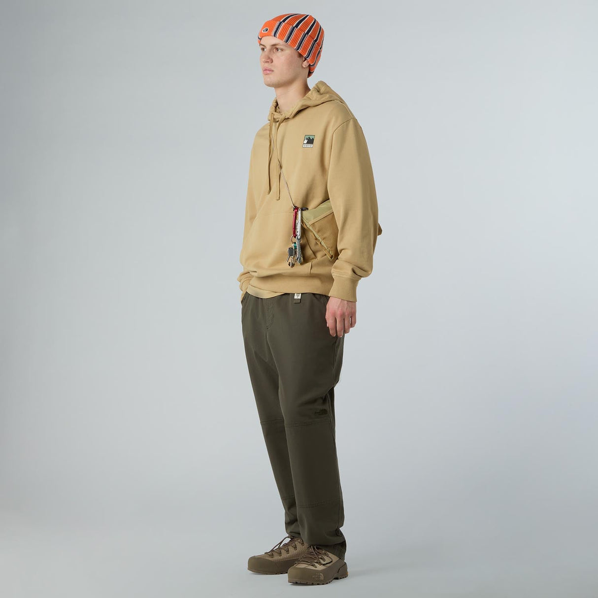 Hanorac Barbati The North Face M Mountain Logo Relaxed Hanorac Barbati The North Face M Mountain Logo Relaxed