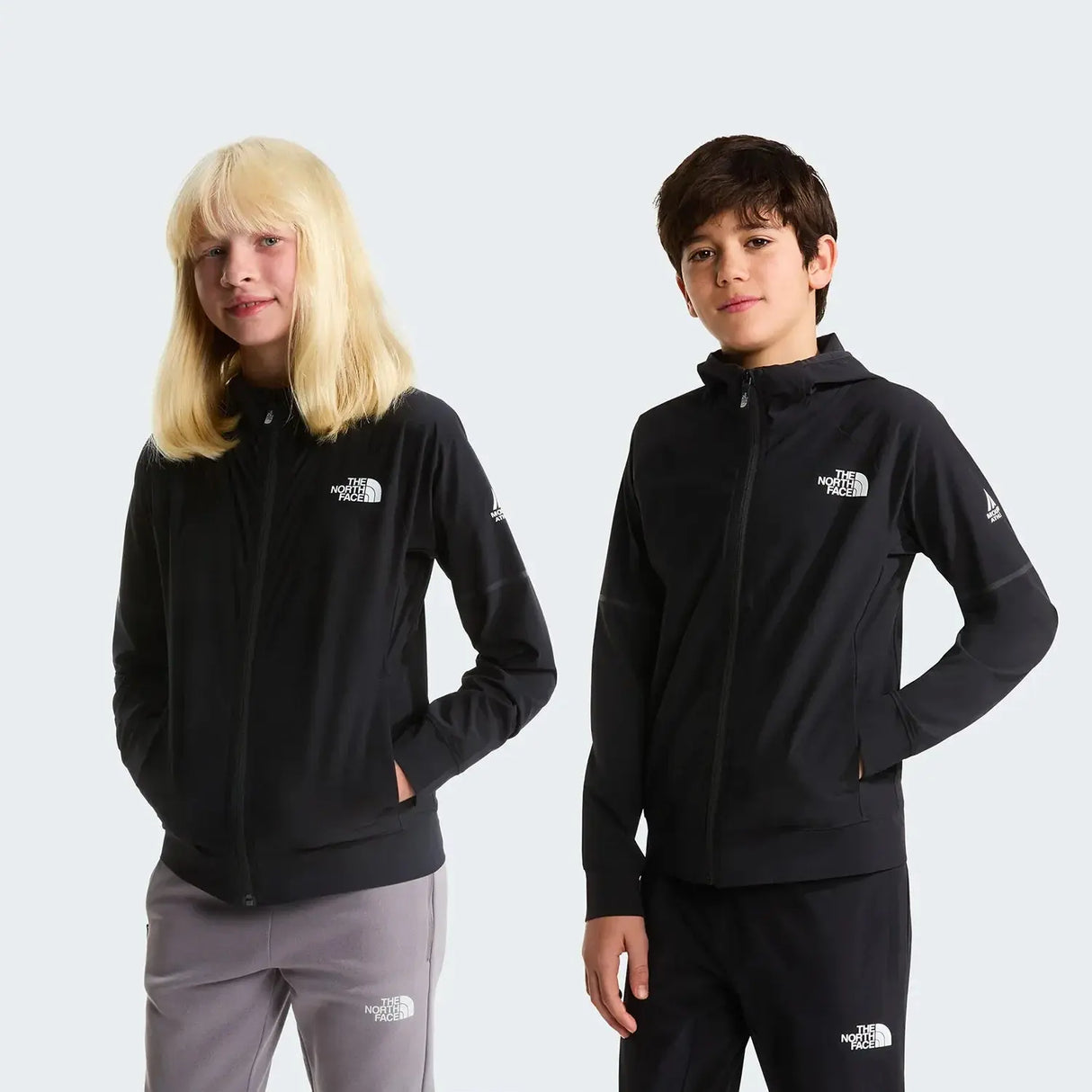 Geaca Copii The North Face Teen Mountain Athletics Woven Geaca Copii The North Face Teen Mountain Athletics Woven