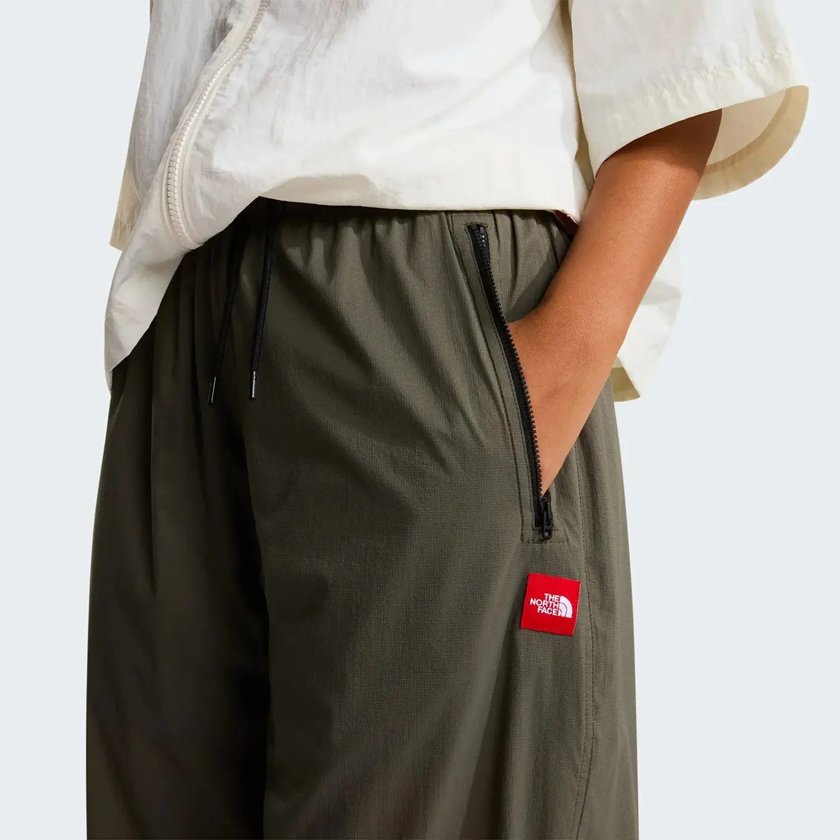 Pantaloni Barbati The North Face M TNF Red Box Packable Wind Pantaloni Barbati The North Face M TNF Red Box Packable Wind