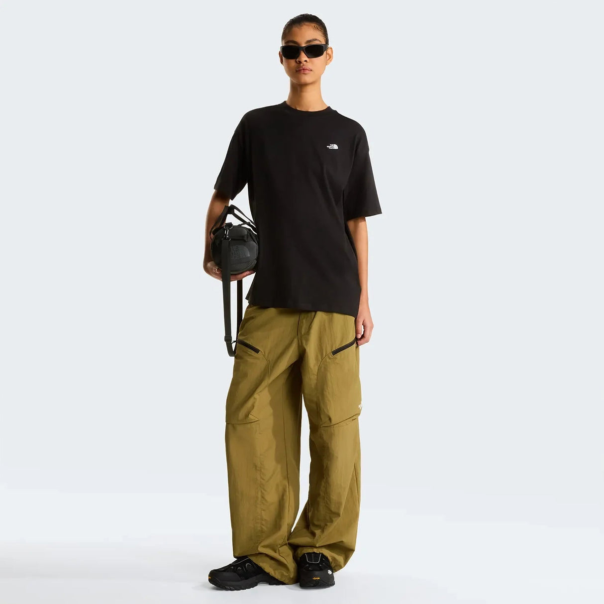 Tricou Femei The North Face W TNF Essential Simple Dome Oversized Tricou Femei The North Face W TNF Essential Simple Dome Oversized