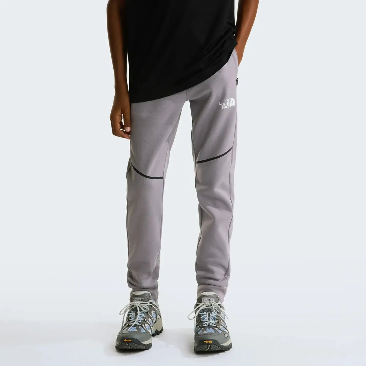 Pantaloni Copii The North Face Teen Mountain Athletics Pantaloni Copii The North Face Teen Mountain Athletics