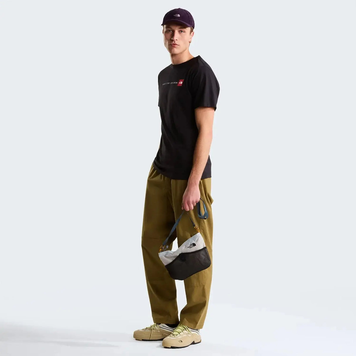 Tricou Barbati The North Face M Never Stop Exploring Regular Graphic Tricou Barbati The North Face M Never Stop Exploring Regular Graphic