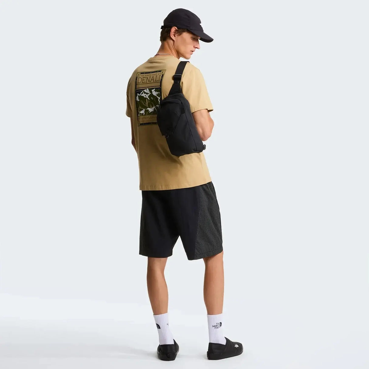 Tricou Barbati The North Face M North Faces Regular Graphic Tricou Barbati The North Face M North Faces Regular Graphic