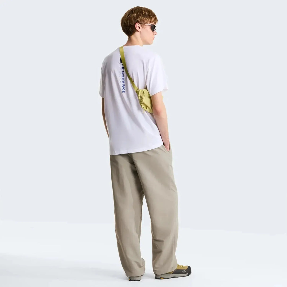 Tricou Barbati The North Face M Vertical Regular Graphic Tricou Barbati The North Face M Vertical Regular Graphic