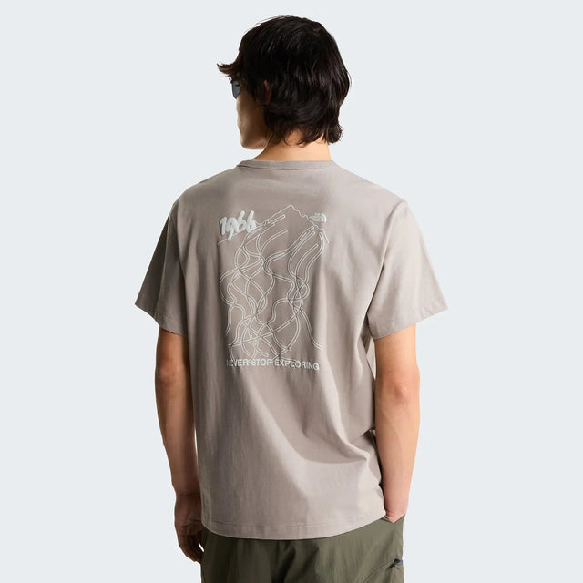 Tricou Unisex The North Face U Never Stop Exploring Slopes Graphic Tricou Unisex The North Face U Never Stop Exploring Slopes Graphic