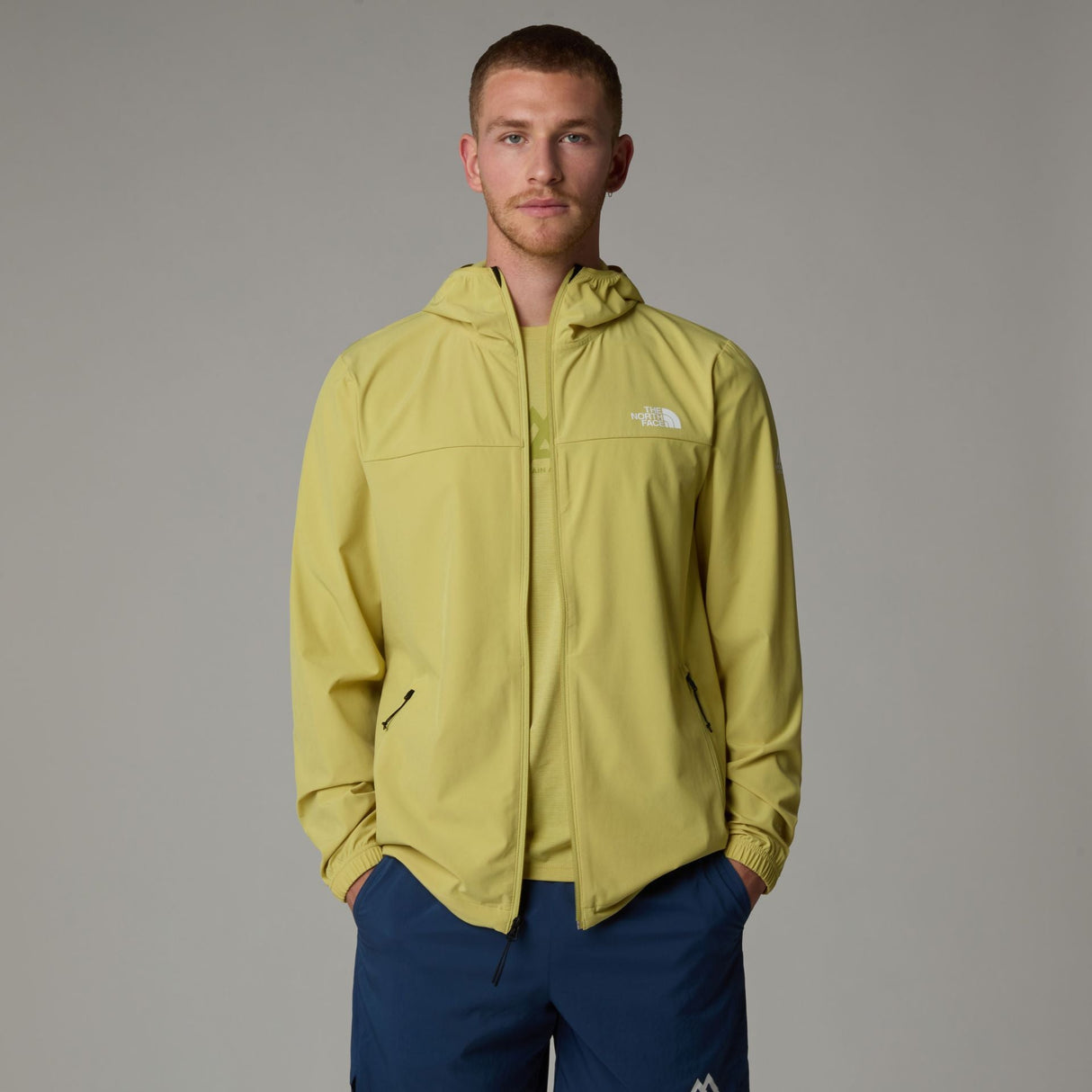 Geaca Barbati The North Face M Mountain Athletics Hooded Wind Geaca Barbati The North Face M Mountain Athletics Hooded Wind