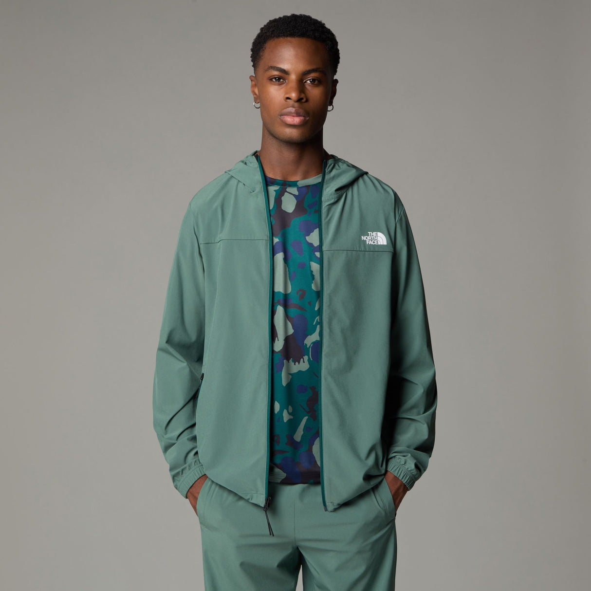 Geaca Barbati The North Face M Mountain Athletics Hooded Wind Geaca Barbati The North Face M Mountain Athletics Hooded Wind