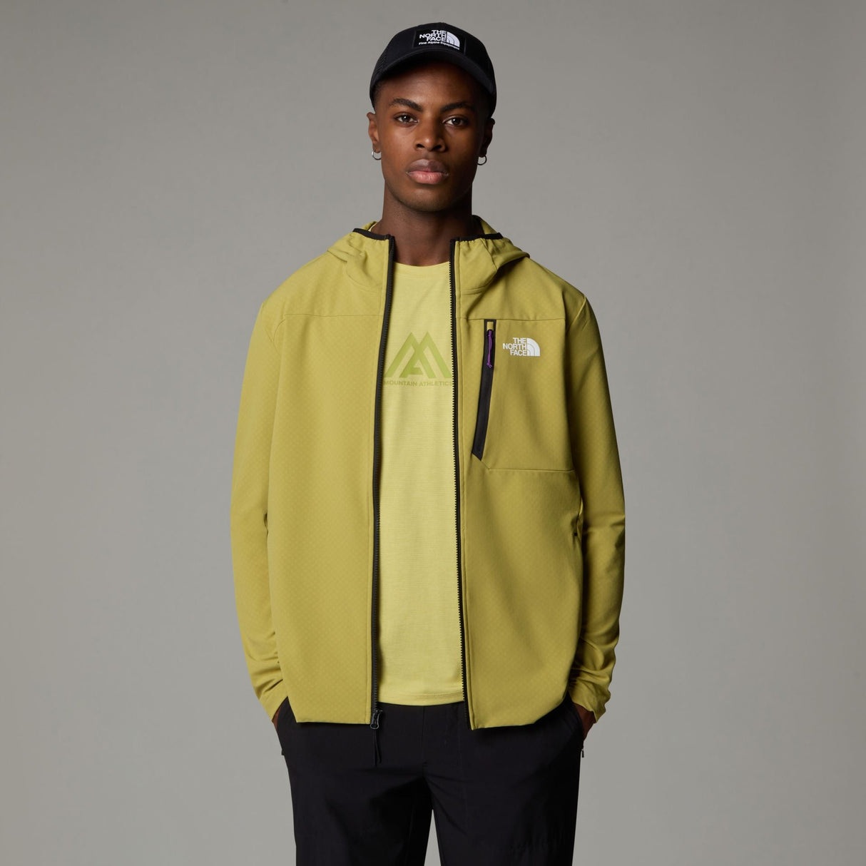 Geaca Barbati The North Face M Mountain Athletics Softshell Geaca Barbati The North Face M Mountain Athletics Softshell