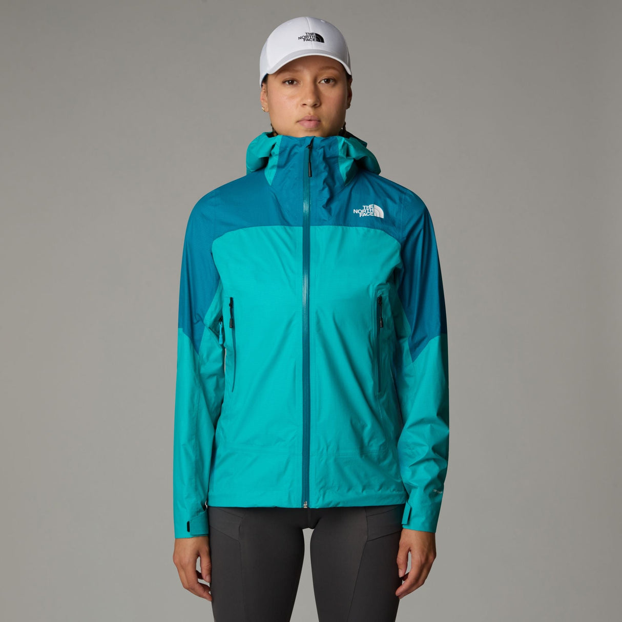 Geaca Femei The North Face W Signal 2.5l Dryvent Geaca Femei The North Face W Signal 2.5l Dryvent