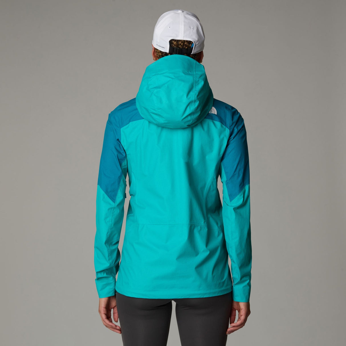 Geaca Femei The North Face W Signal 2.5l Dryvent Geaca Femei The North Face W Signal 2.5l Dryvent