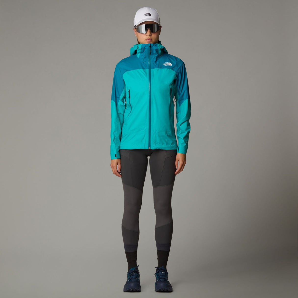 Geaca Femei The North Face W Signal 2.5l Dryvent Geaca Femei The North Face W Signal 2.5l Dryvent