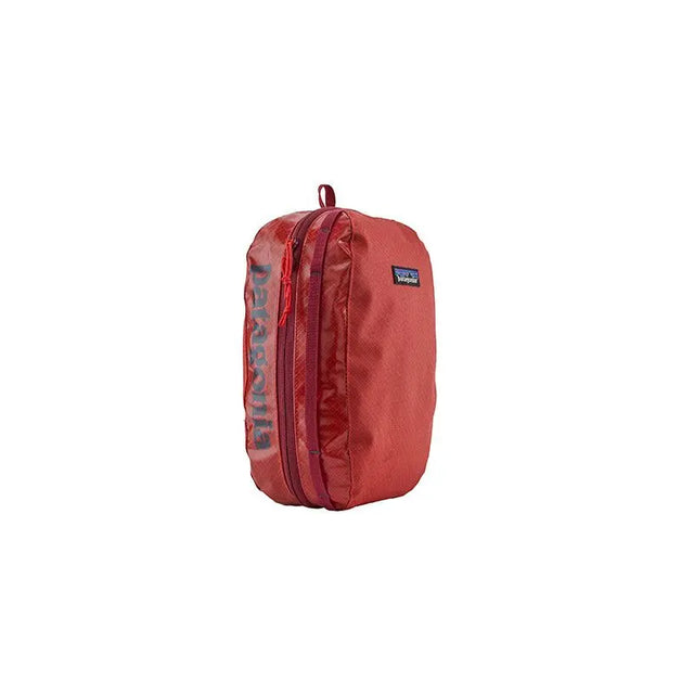 Geanta Patagonia Black Hole Cube M Geanta Patagonia Black Hole Cube M