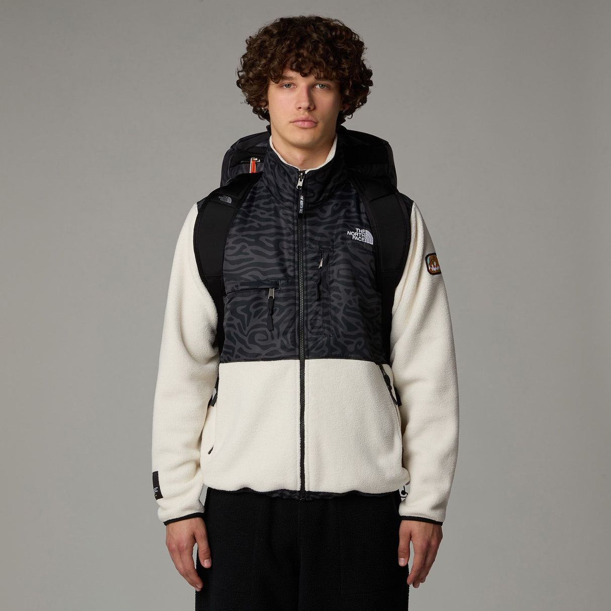 Geanta The North Face Base Camp Duffel M Geanta The North Face Base Camp Duffel M