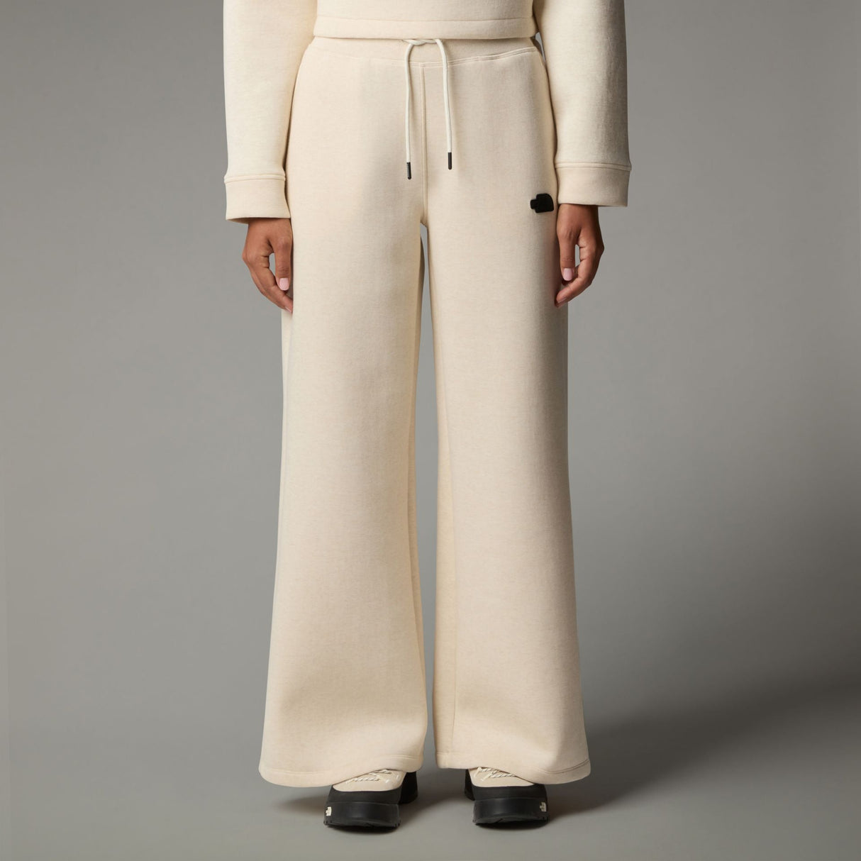 Pantaloni Femei The North Face W Wide Leg Jogger Pantaloni Femei The North Face W Wide Leg Jogger