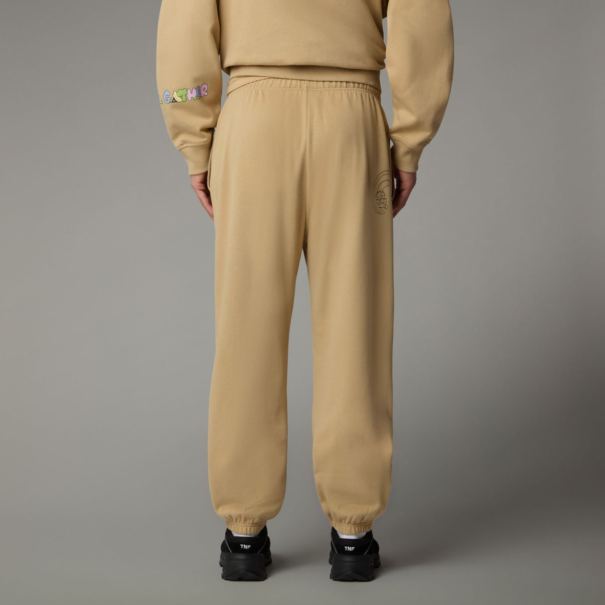 Pantaloni Unisex The North Face U Mountain Cleanup Relaxed Pantaloni Unisex The North Face U Mountain Cleanup Relaxed