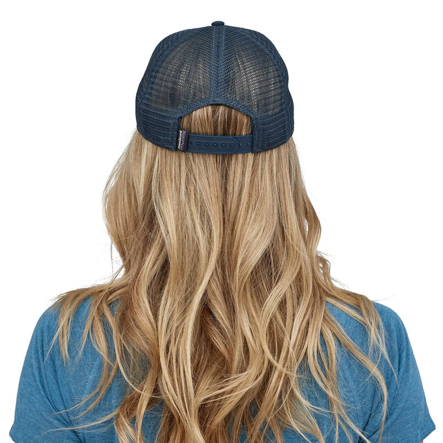Sapca Patagonia W Pastel P-6 Label Layback Trucker Sapca Patagonia W Pastel P-6 Label Layback Trucker