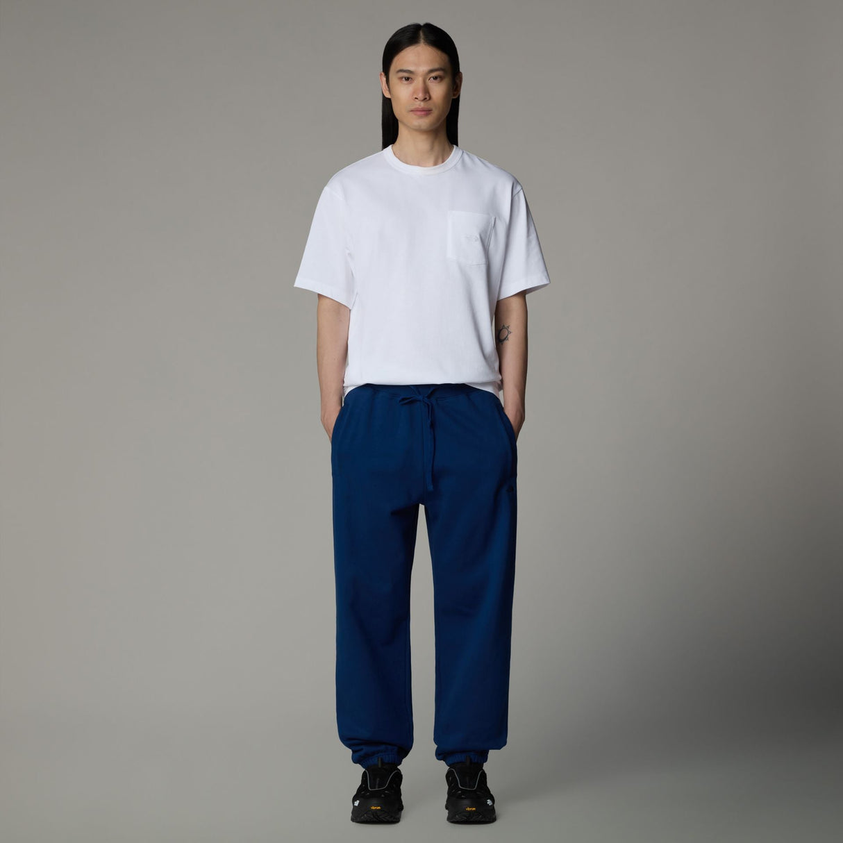 Tricou Barbati The North Face M Dome Relaxed Pocket Tricou Barbati The North Face M Dome Relaxed Pocket