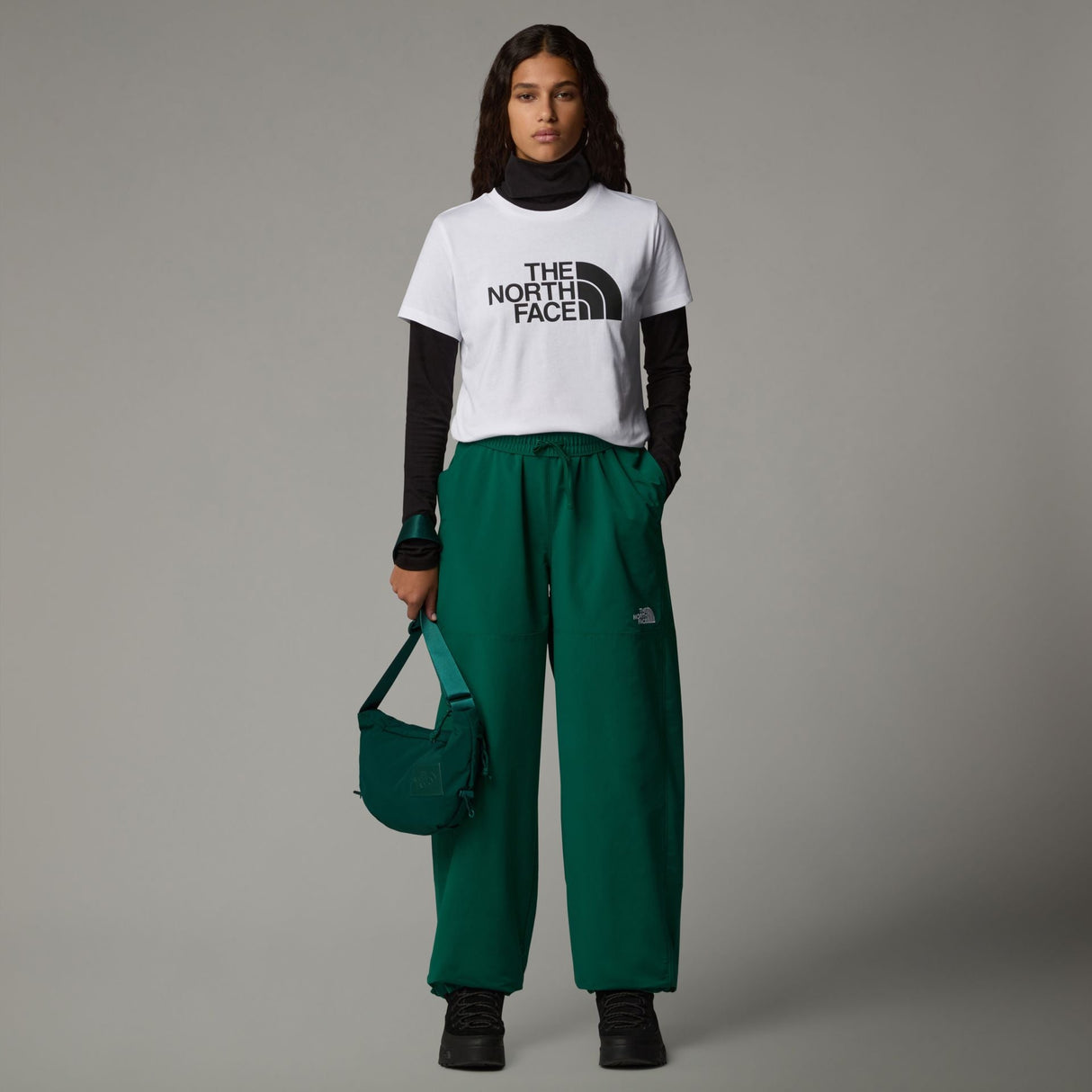 Tricou Femei The North Face W Easy Tricou Femei The North Face W Easy