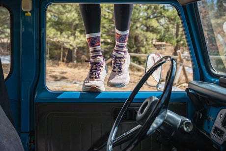 Șosete Smartwool din lână merinos pentru drumeții, alergare și schi – confort, protecție și performanță outdoor.