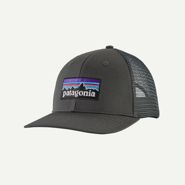 Sapca Patagonia P-6 Logo Trucker   Sapca Patagonia P-6 Logo Trucker