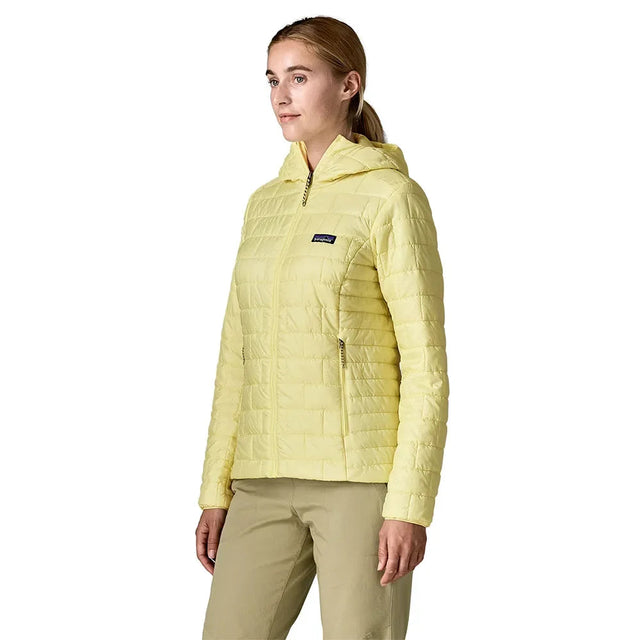 Geaca Femei Patagonia W Nano Puff Hoody   Geaca Femei Patagonia W Nano Puff Hoody