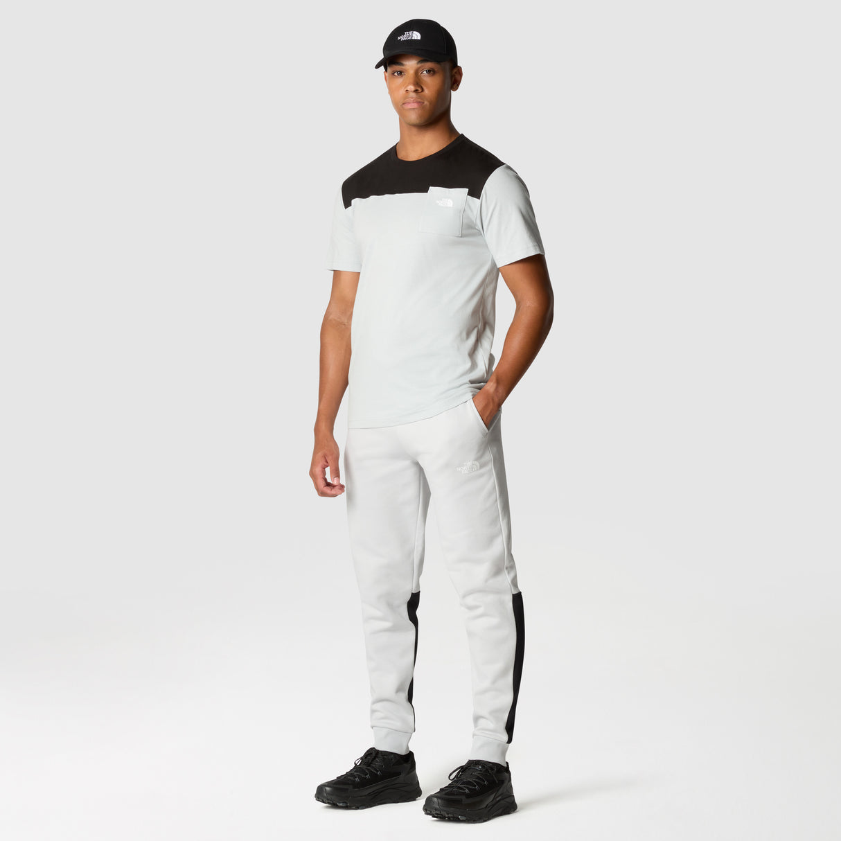 Pantaloni Barbati The North Face M Icons