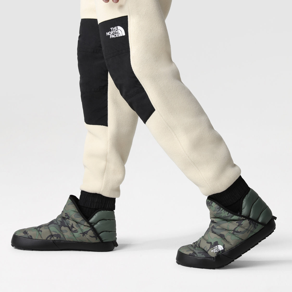 Papuci The North Face M Thermoball Traction