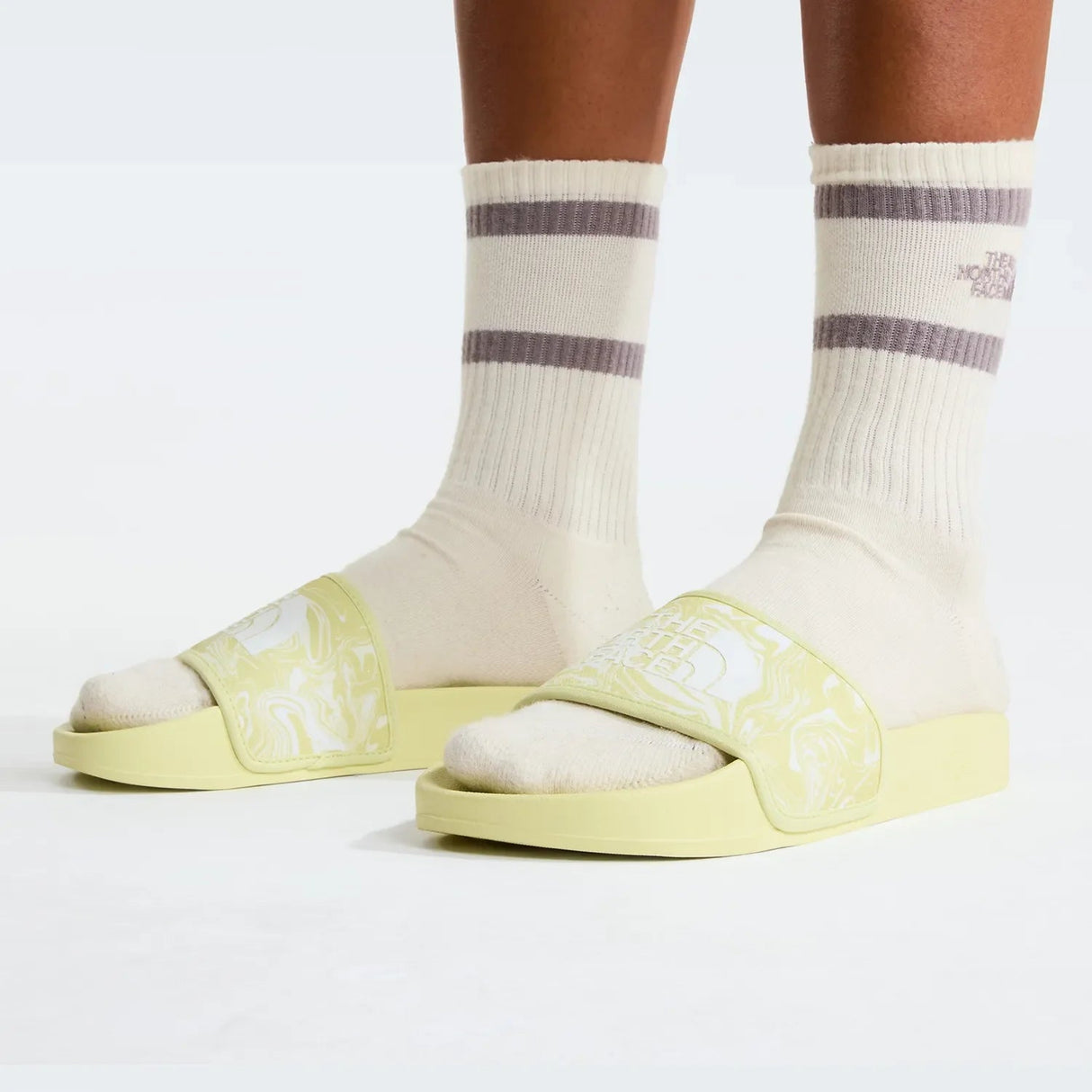 Slapi The North Face W Base Camp Slide Iii   Slapi The North Face W Base Camp Slide Iii