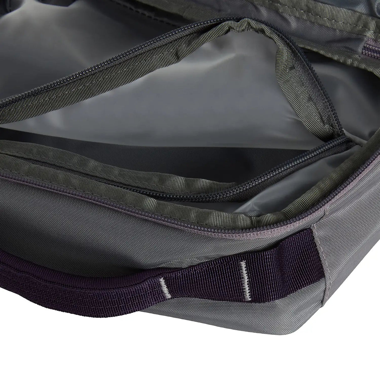 Trusa Toaleta The North Face Base Camp Voyager   Trusa Toaleta The North Face Base Camp Voyager