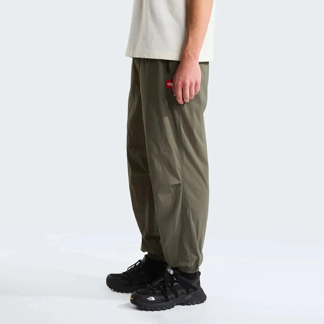 Pantaloni Barbati The North Face M TNF Red Box Packable Wind   Pantaloni Barbati The North Face M TNF Red Box Packable Wind