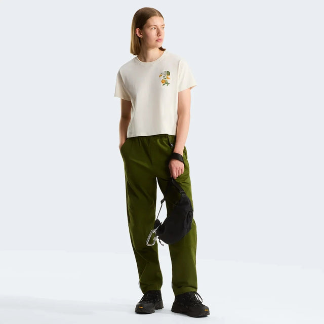 Tricou Femei The North Face W Flora Embro Regular Graphic   Tricou Femei The North Face W Flora Embro Regular Graphic
