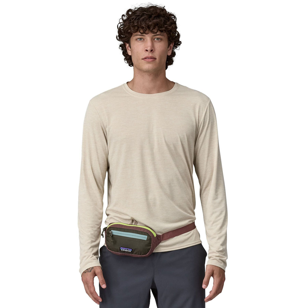 Borseta Patagonia Ultralight Black Hole Mini Hip