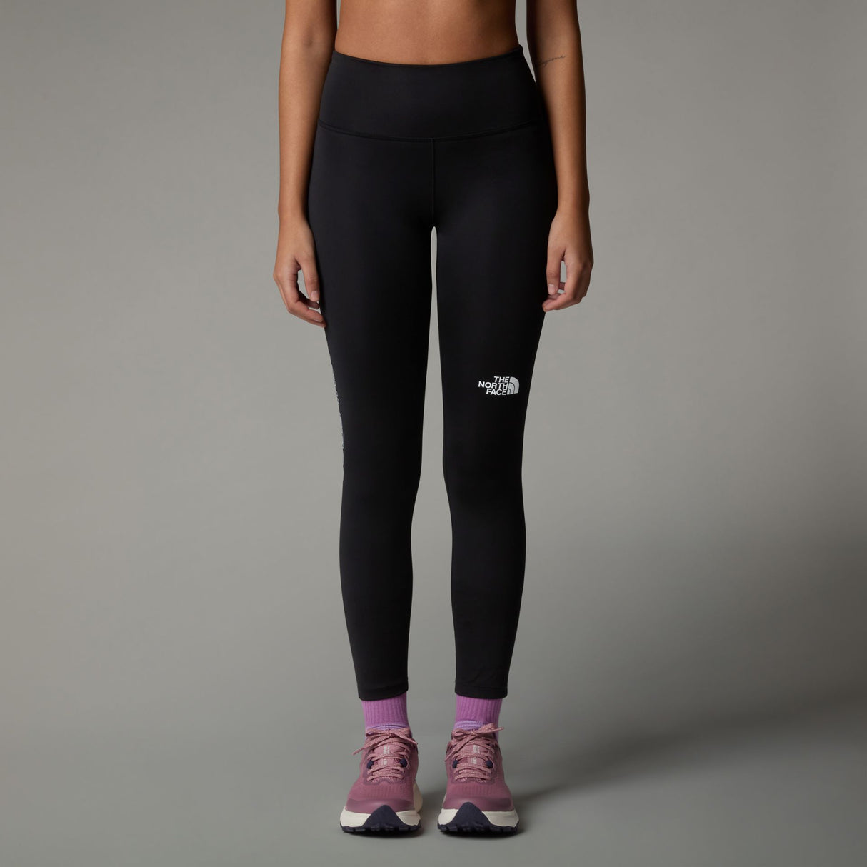 Pantaloni Femei The North Face W Ma Flex 25in Tight Graphic
