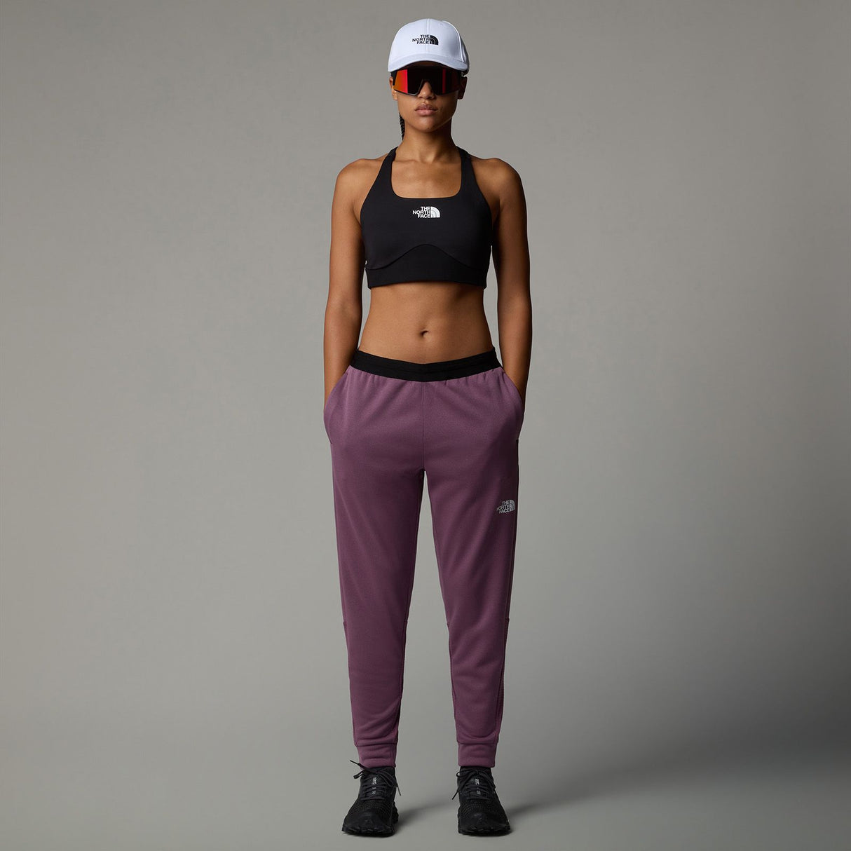 Pantaloni Femei The North Face W Ma