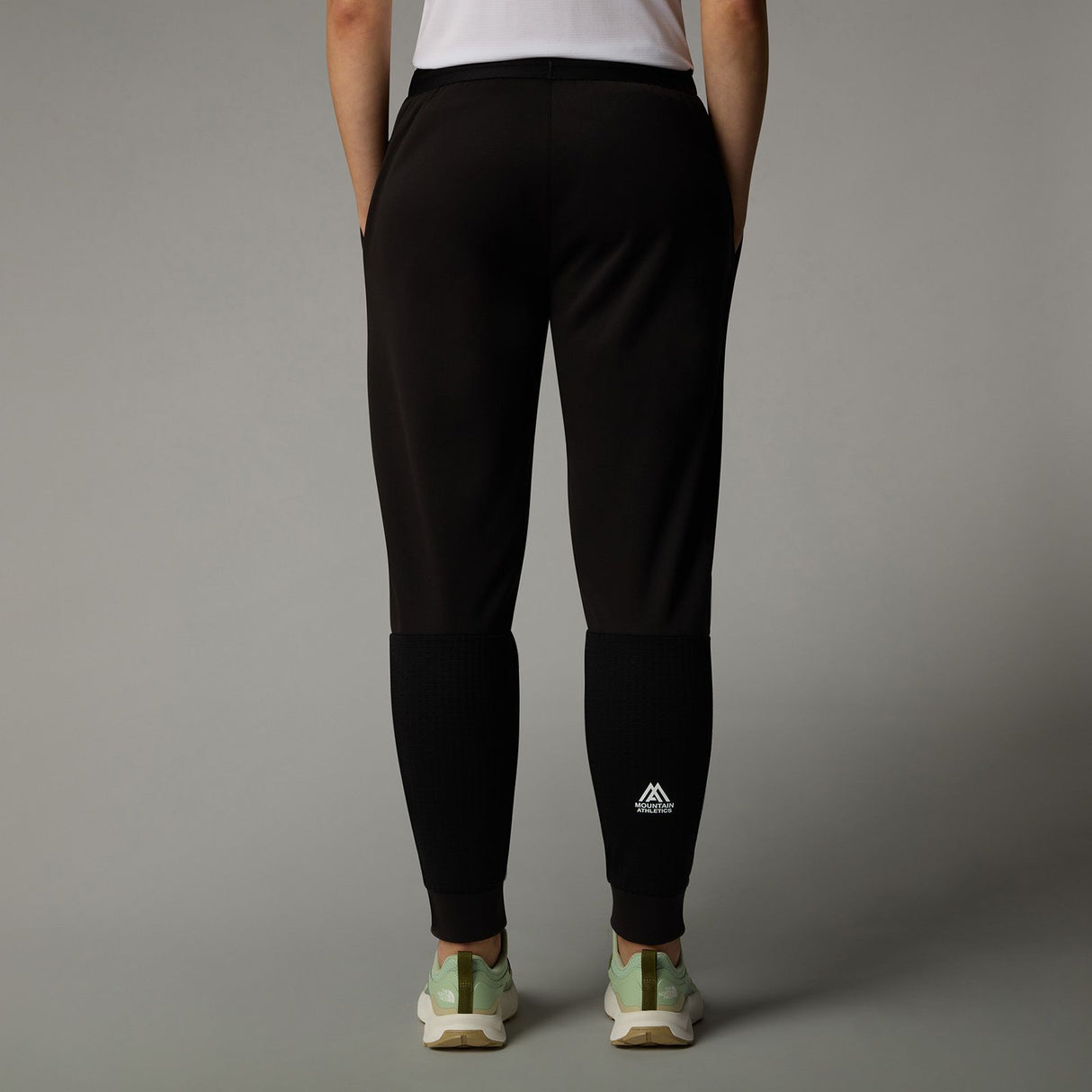 Pantaloni Femei The North Face W Ma