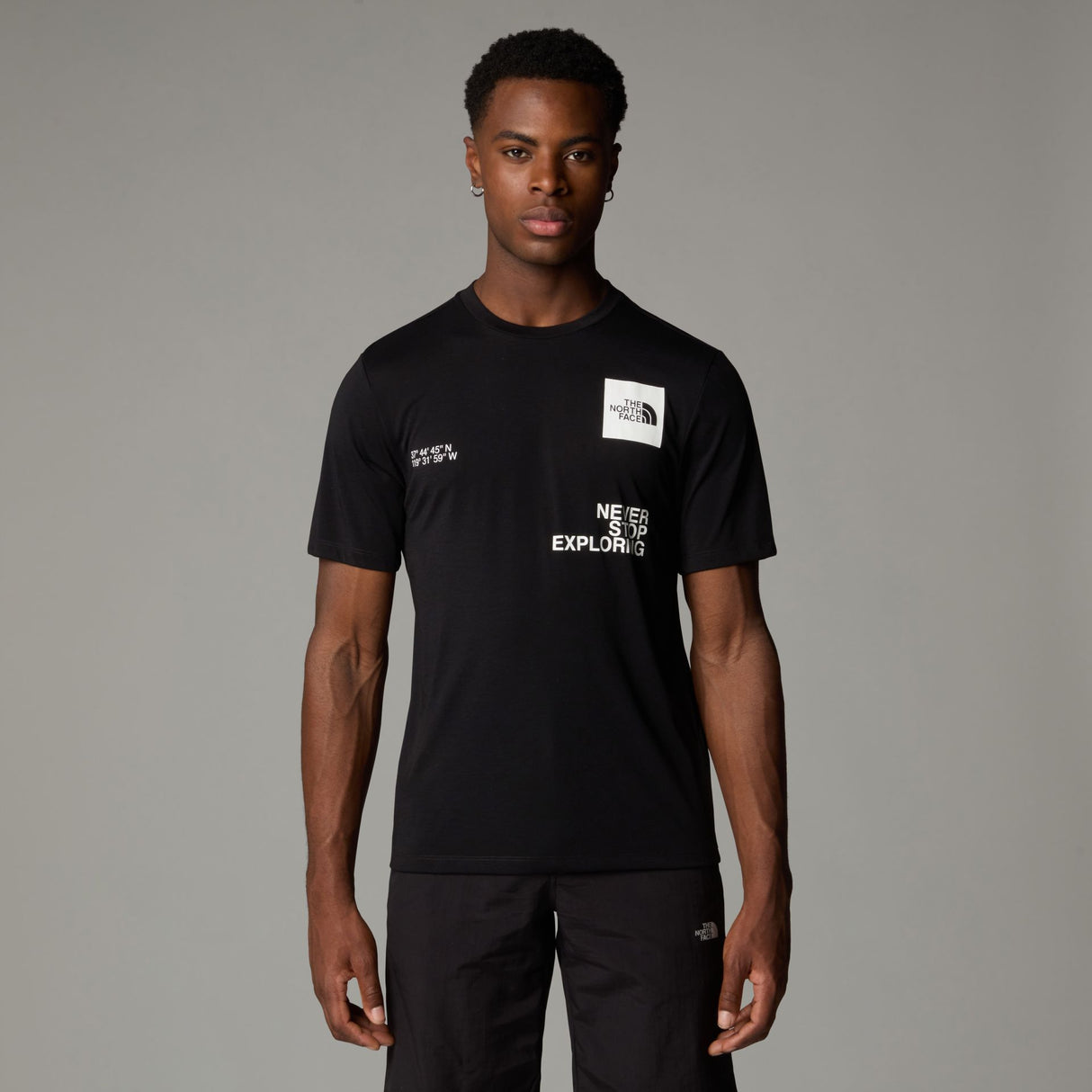 Tricou Barbati The North Face M Mountain Foundation Coordinates